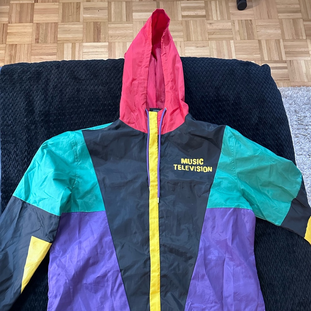 MTV windbreaker / Large